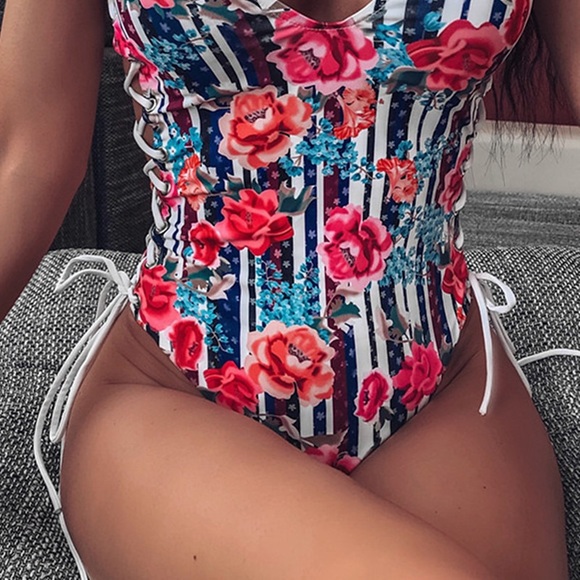 B2G1♦️🆕 Floral Lace Tied One Piece Swimwear - Picture 2 of 8